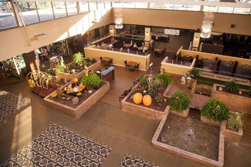 هتل Medicine Hat Lodge, Trademark Collection By Wyndham