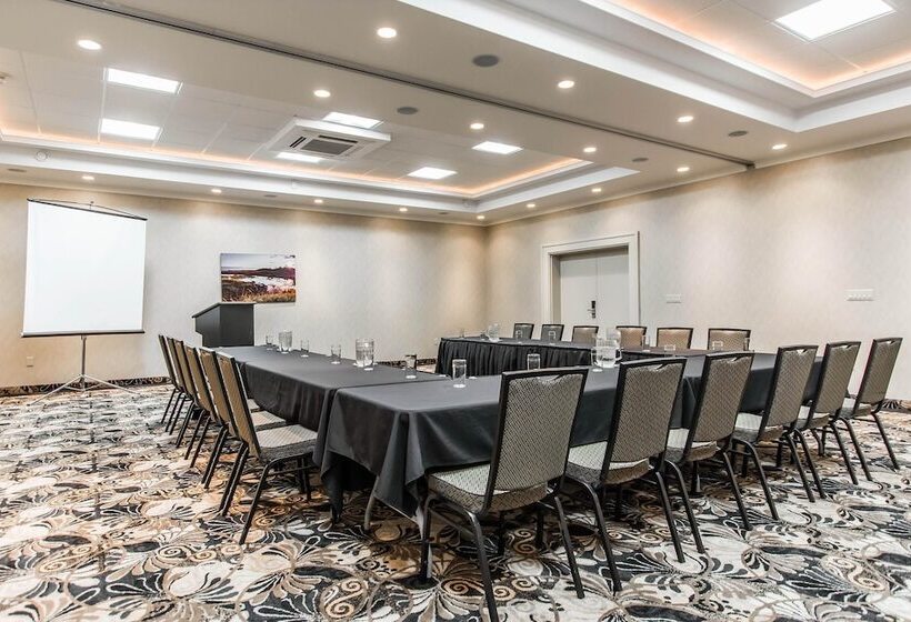 בית מלון כפרי Quality Inn & Suites Garden Of The Gulf