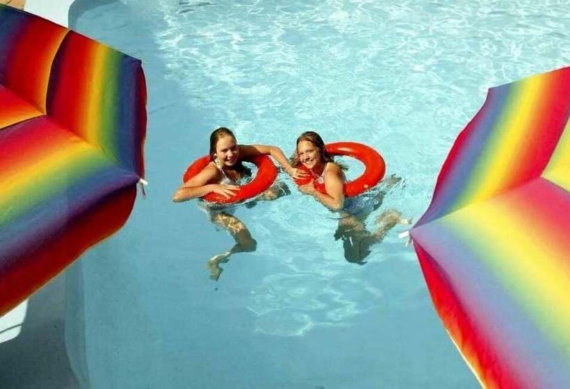 בית מלון כפרי Quality Inn & Suites Garden Of The Gulf