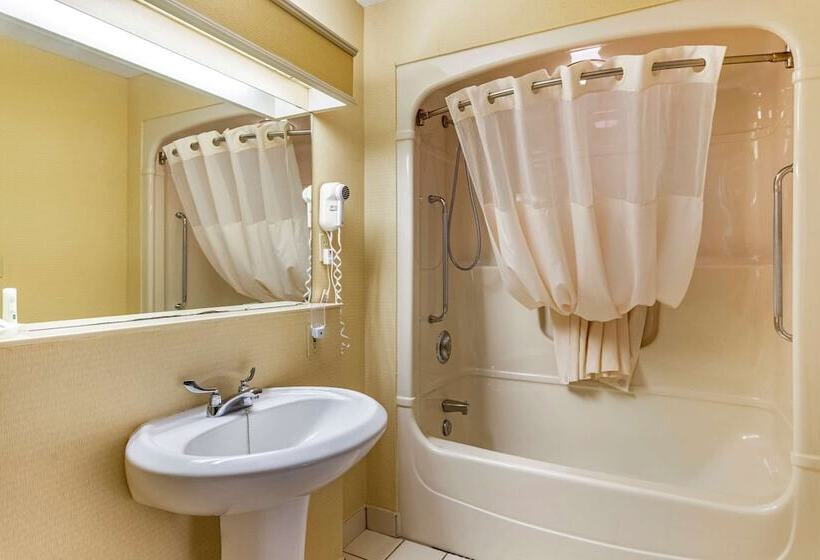 בית מלון כפרי Quality Inn & Suites Garden Of The Gulf