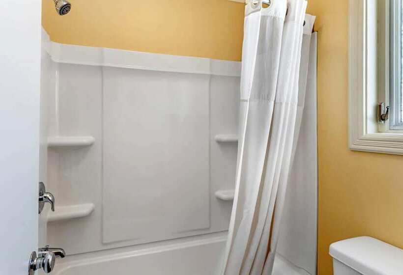 בית מלון כפרי Quality Inn & Suites Garden Of The Gulf