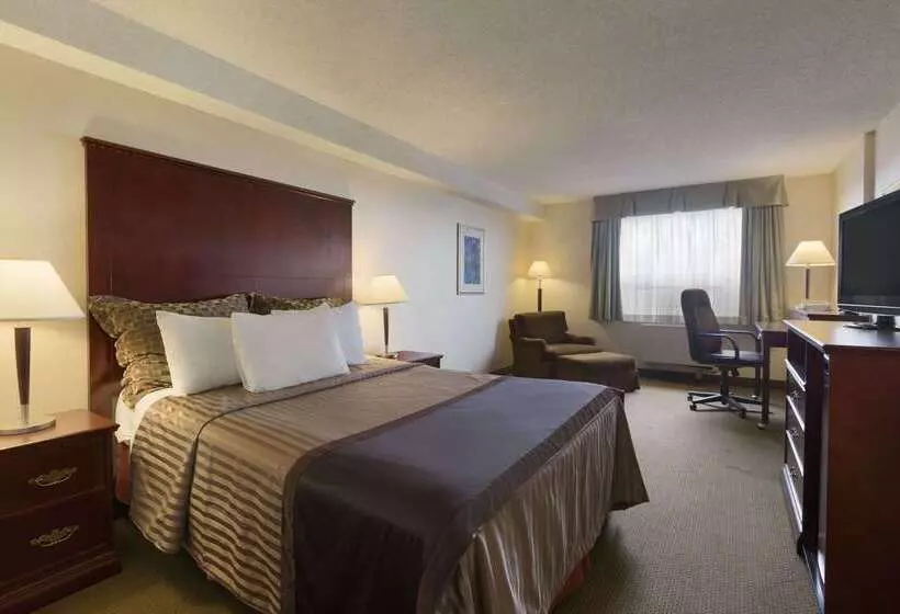 Travelodge Hotel By Wyndham Vancouver Airport