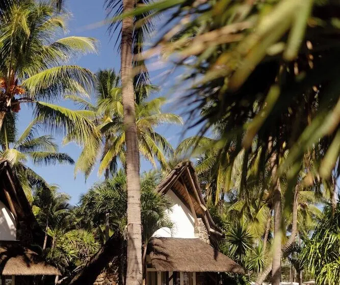 استراحتگاه La Pirogue Mauritius