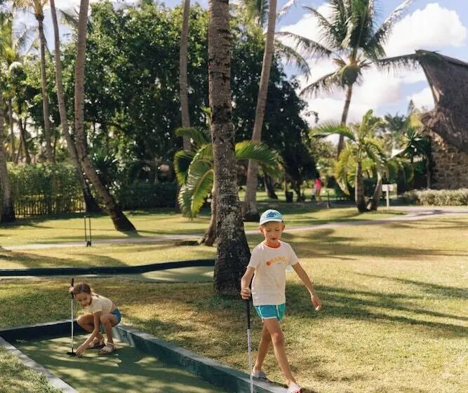 استراحتگاه La Pirogue Mauritius