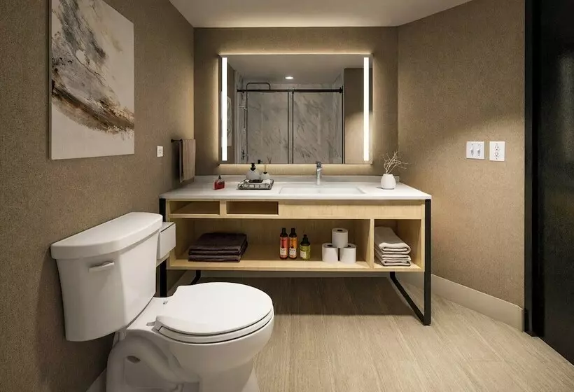 Travelodge Hotel By Wyndham Vancouver Airport
