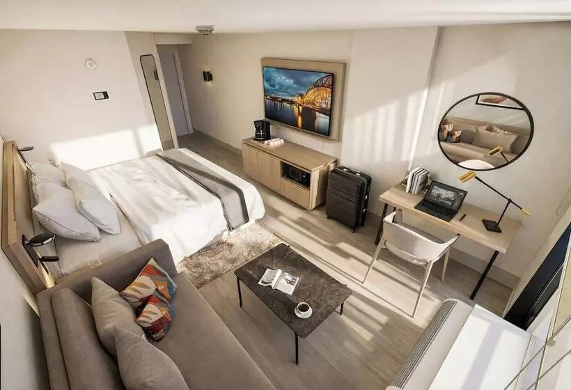 Travelodge Hotel By Wyndham Vancouver Airport