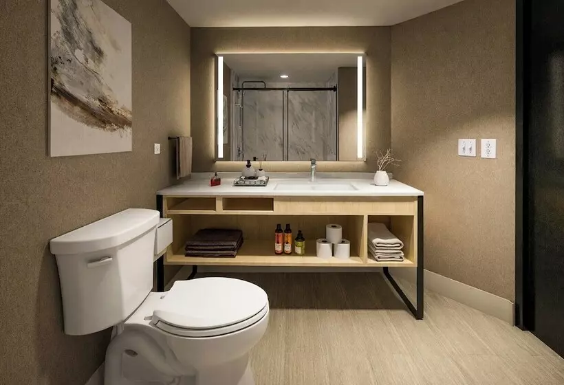Travelodge Hotel By Wyndham Vancouver Airport