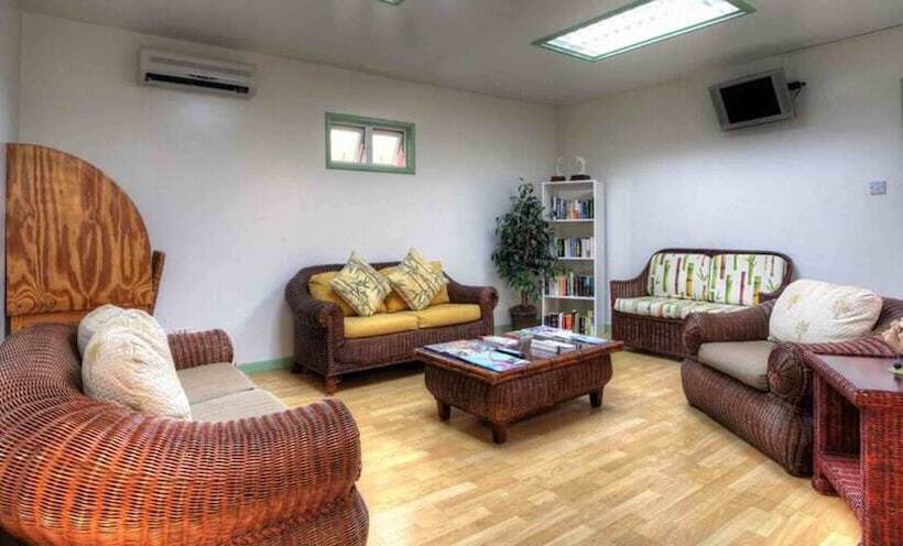 Worthing Court Apartment