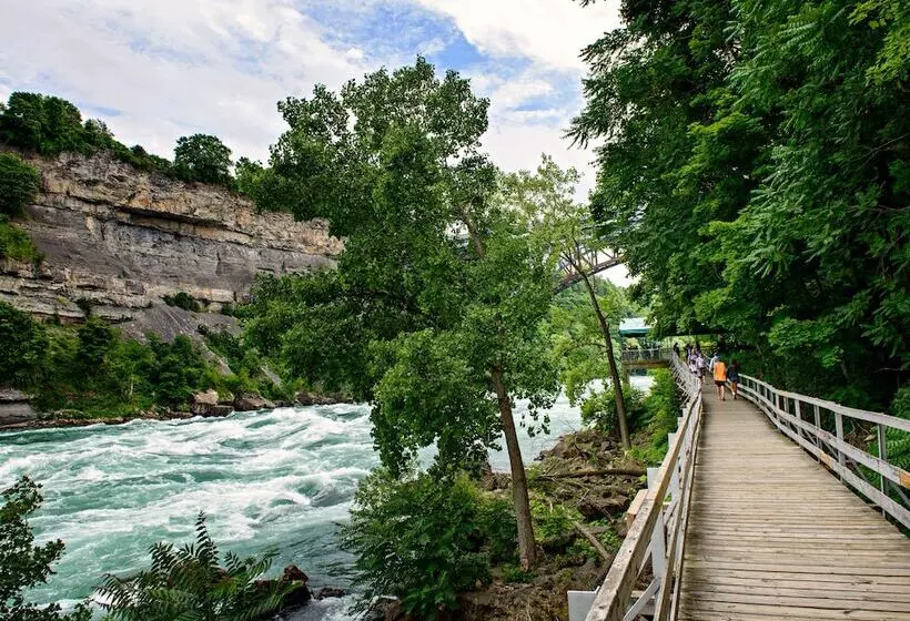 Crowne Plaza Hotel Niagara Falls/falls View, An Ihg