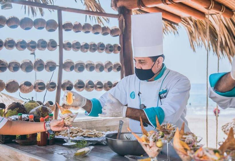 هتل Fontan Ixtapa