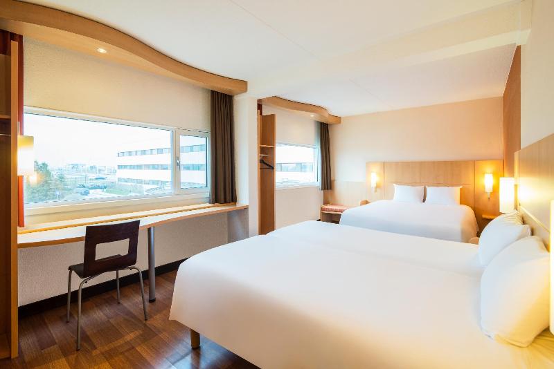בית מלון כפרי Ibis Schiphol Amsterdam Airport