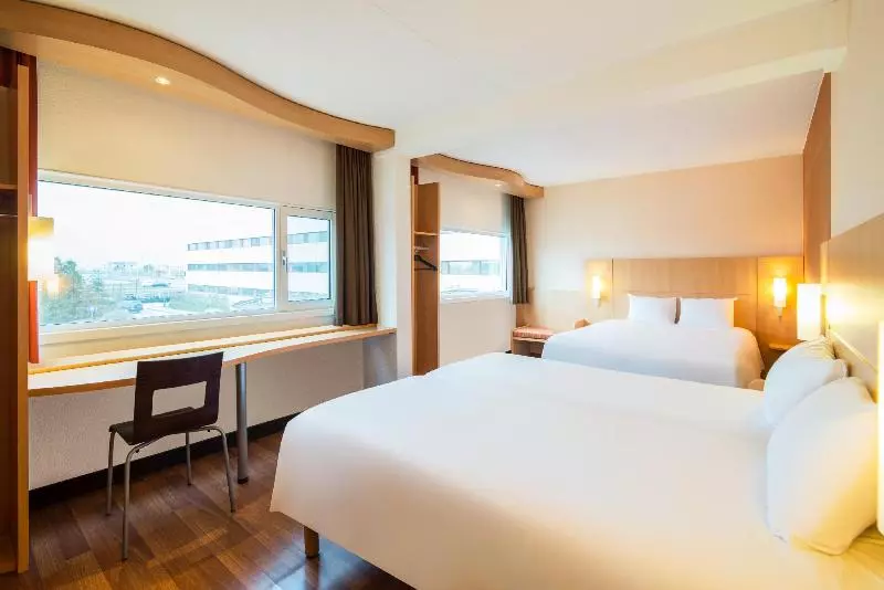 هتل Ibis Schiphol Amsterdam Airport
