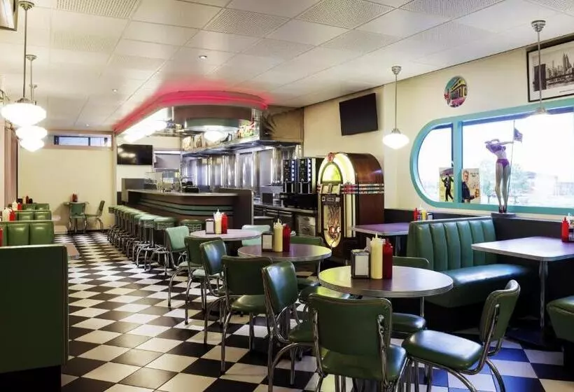 هتل Ibis Schiphol Amsterdam Airport