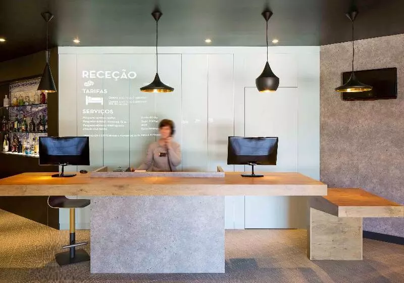 Hotel Ibis Porto Gaia