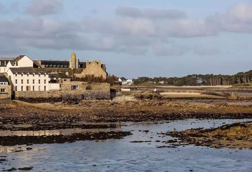 هتل Ibis Roscoff