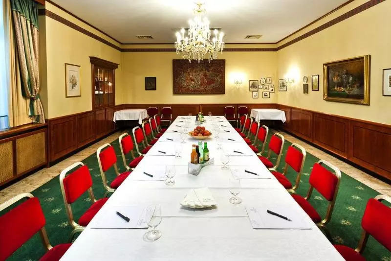 Parkhotel Graz   Traditional Luxury