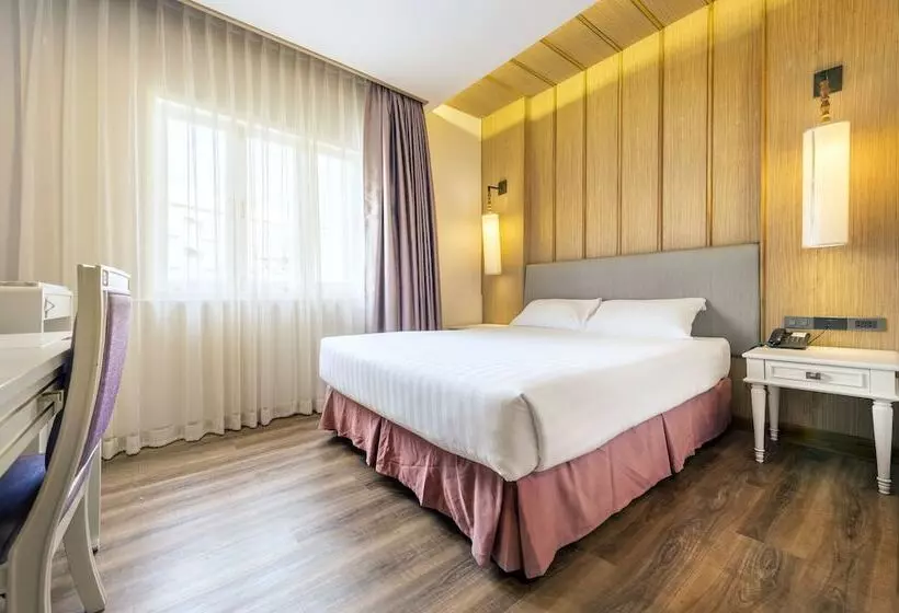 Royal Rattanakosin Hotel Sha Plus