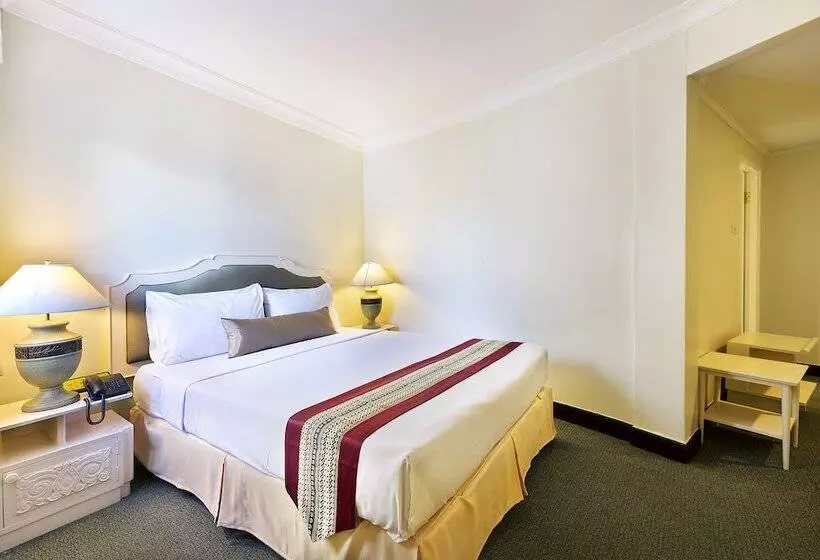 Royal Rattanakosin Hotel Sha Plus