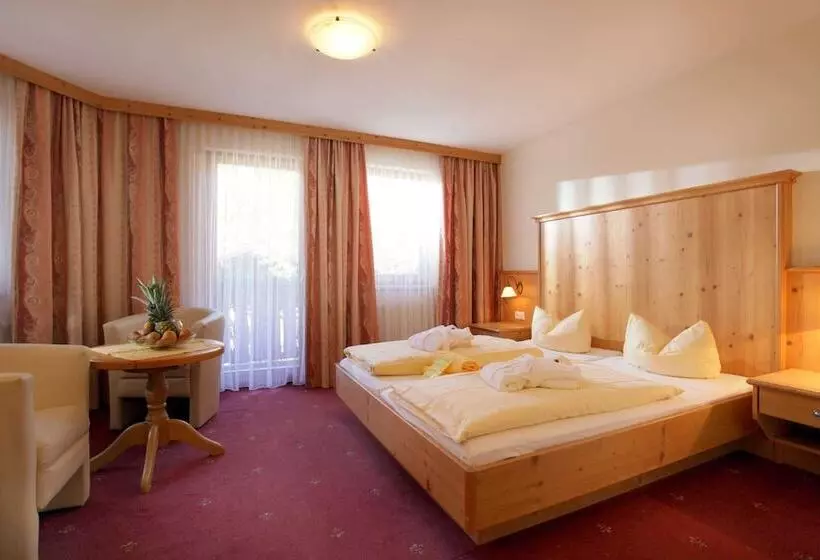 Отель Alpenhof Brixen