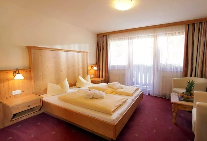 Отель Alpenhof Brixen