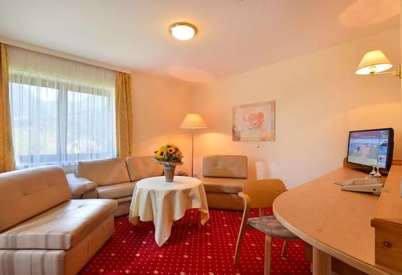 Отель Alpenhof Brixen