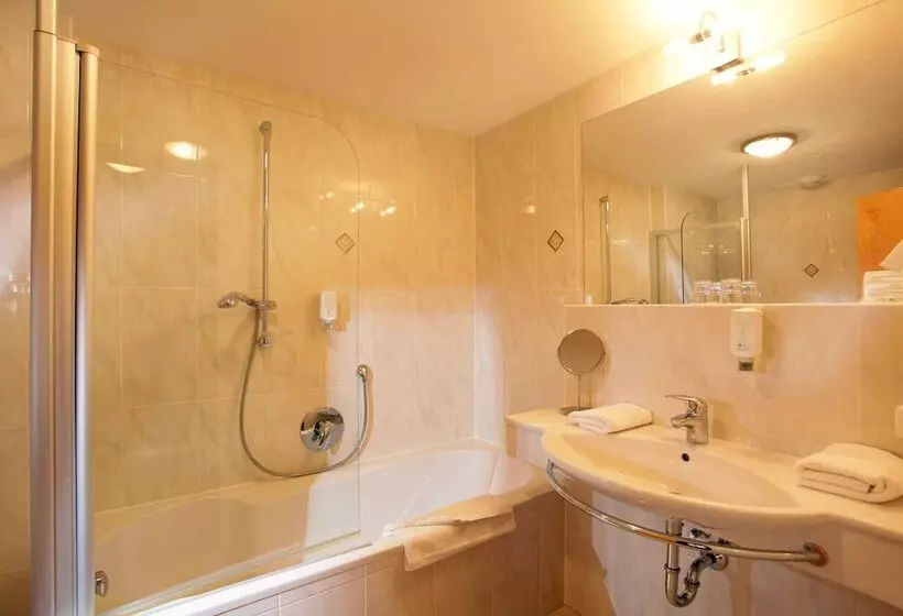 Отель Alpenhof Brixen