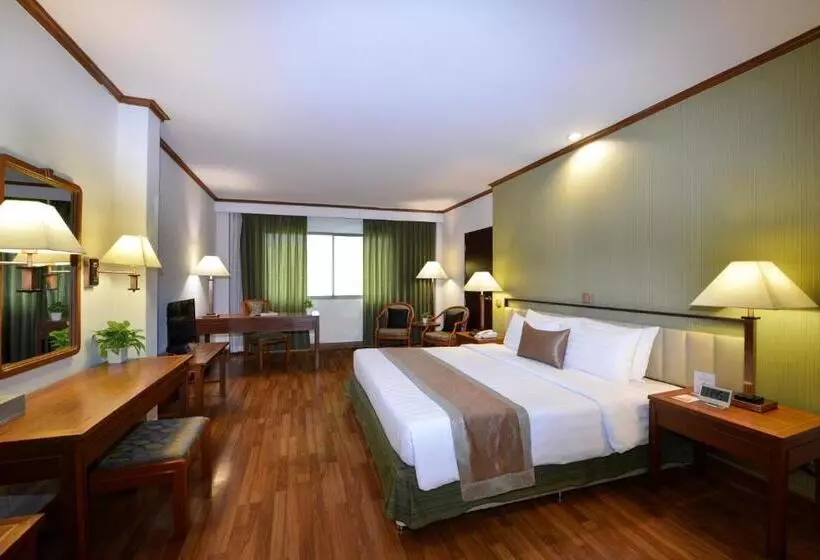 هتل Arawana Regency Park Sukhumvit