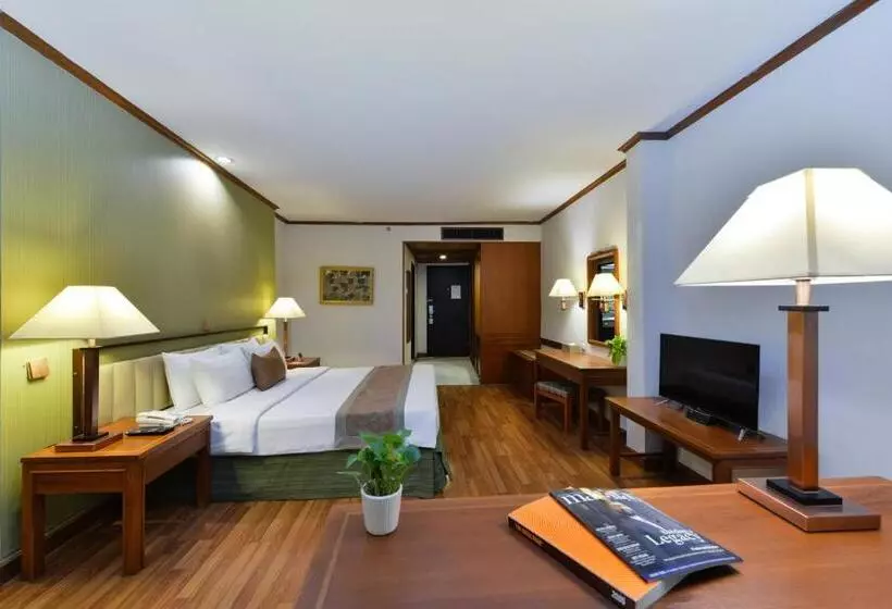 هتل Arawana Regency Park Sukhumvit