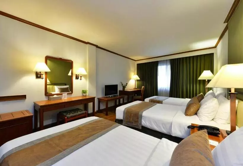 هتل Arawana Regency Park Sukhumvit