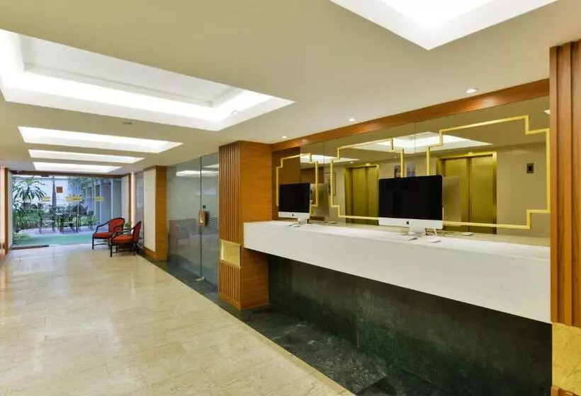 هتل Arawana Regency Park Sukhumvit