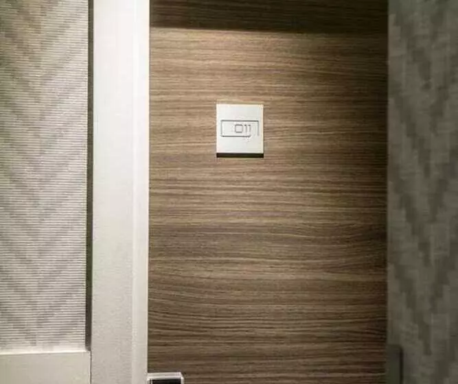 هتل Atrium By Happyculture