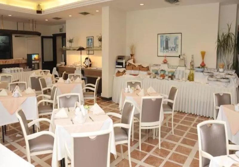 فندق Ege Palas Business