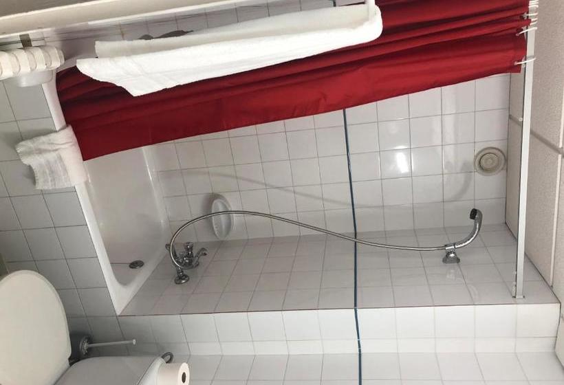 هتل Hermus Centre Vila