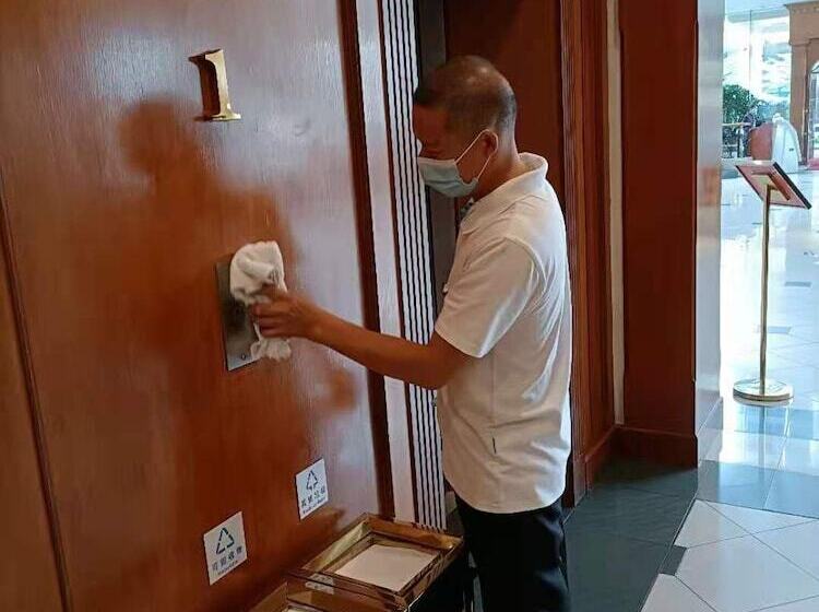 ホテル Ramada By Wyndham Pearl Guangzhou Canton Fair Free Shuttle Bus