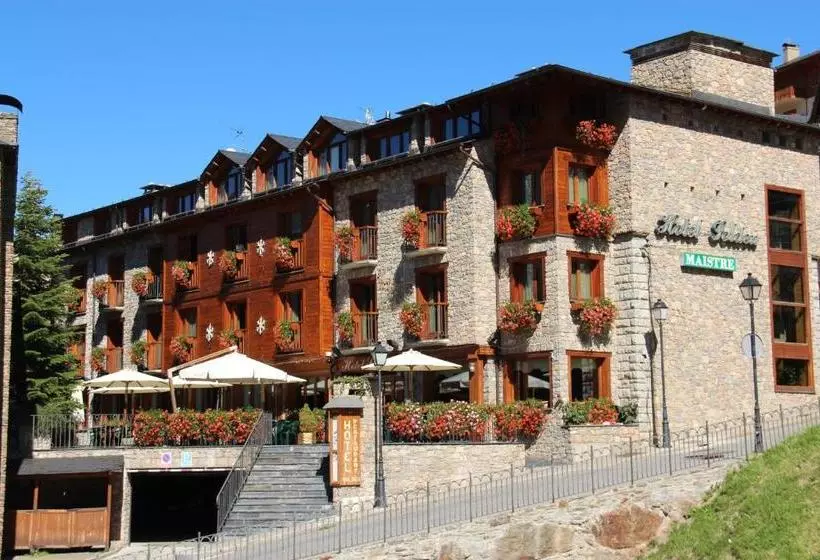 هتل Soldeu Maistre