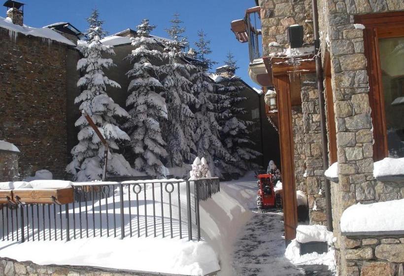 هتل Soldeu Maistre