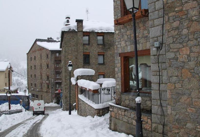 هتل Soldeu Maistre