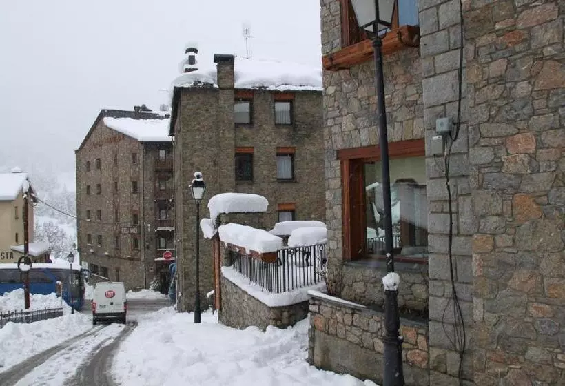 هتل Soldeu Maistre