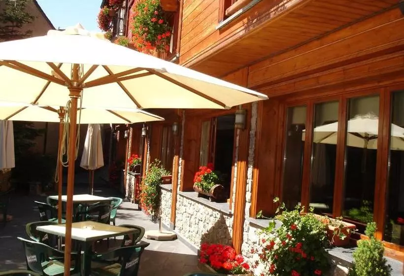 هتل Soldeu Maistre