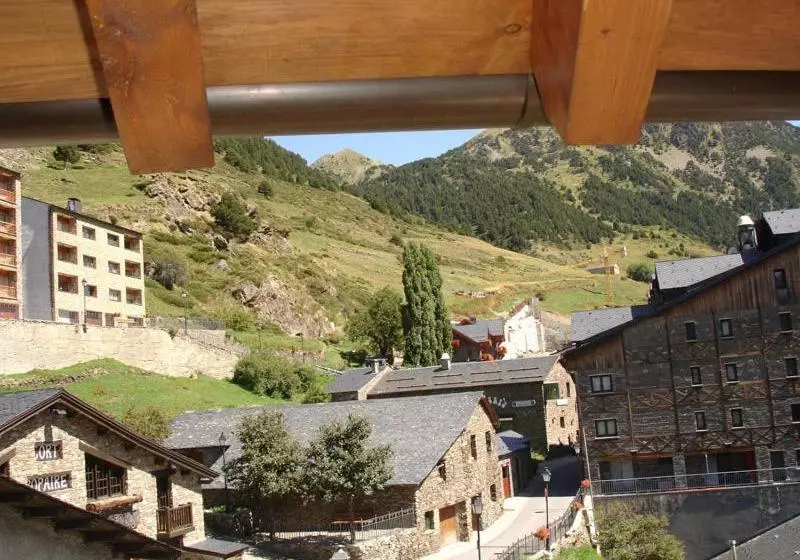 هتل Soldeu Maistre