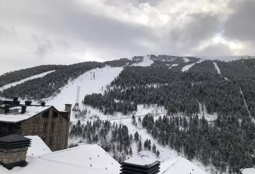 هتل Soldeu Maistre