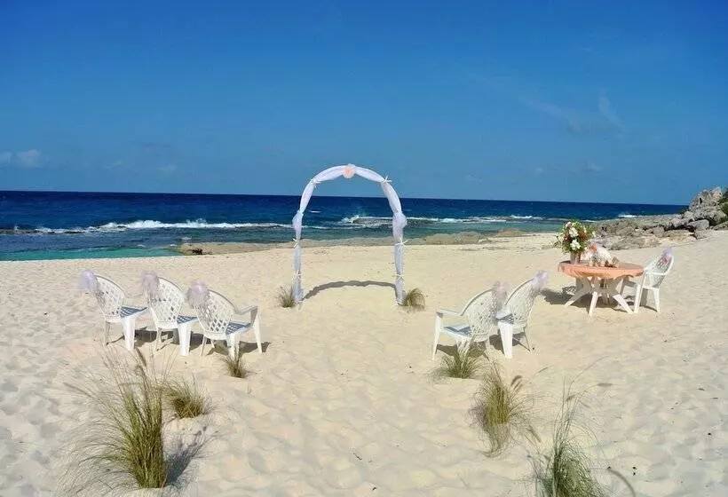 Stella Maris Resort Club