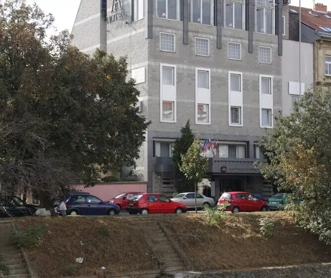 בית מלון כפרי Aausterlitz