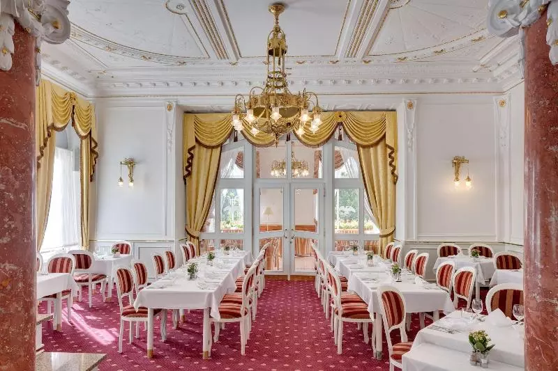 ホテル Danubius Health Spa Resort Hvezda-Skalnik