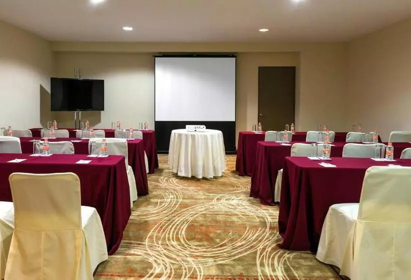 Hotel Krystal Monterrey