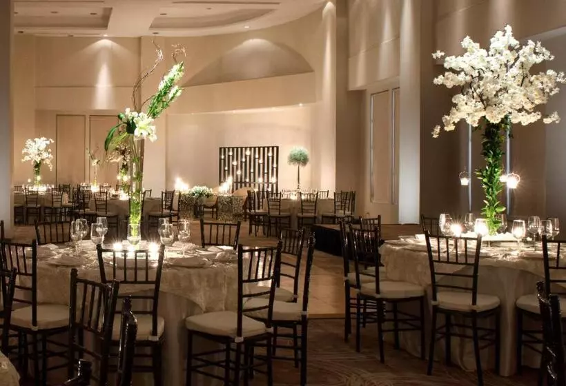 Hotel Krystal Monterrey