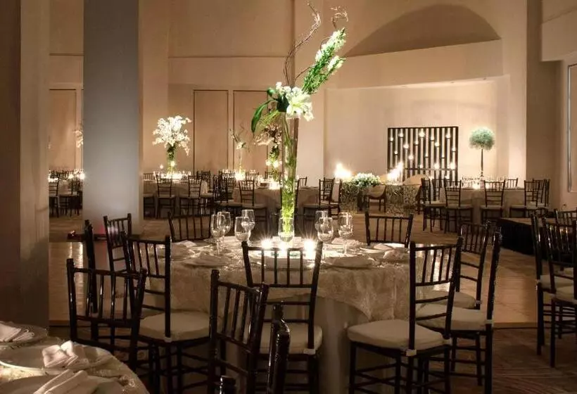 Hotel Krystal Monterrey