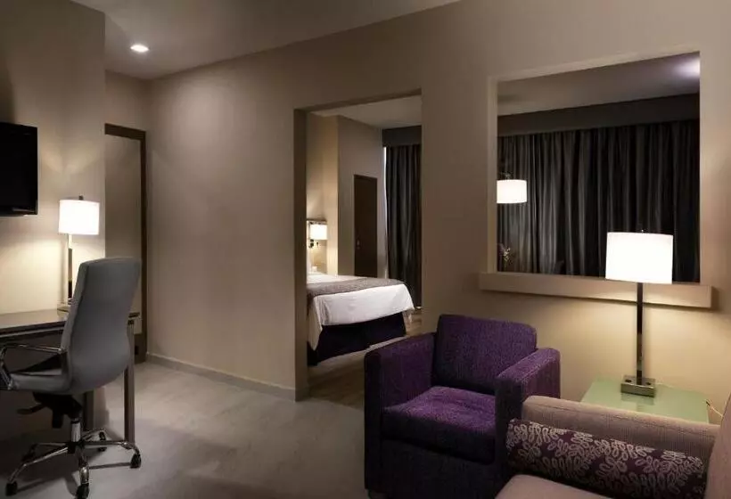 Hotel Krystal Monterrey