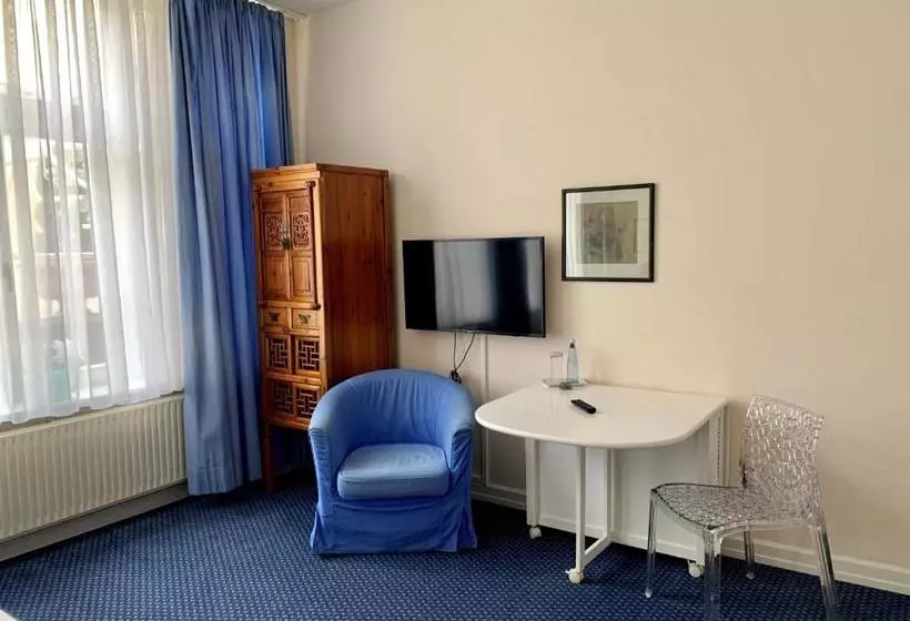 Carlstadt Suites Dusseldorf
