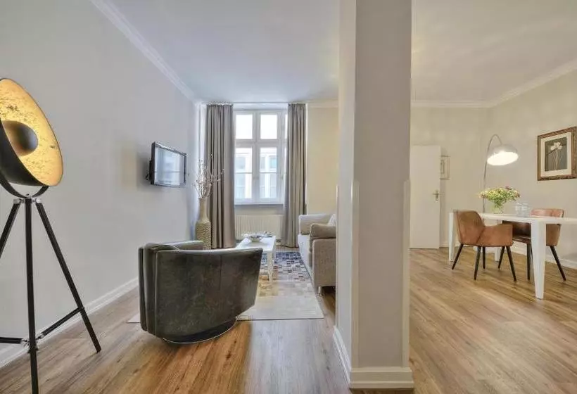 Carlstadt Suites Dusseldorf